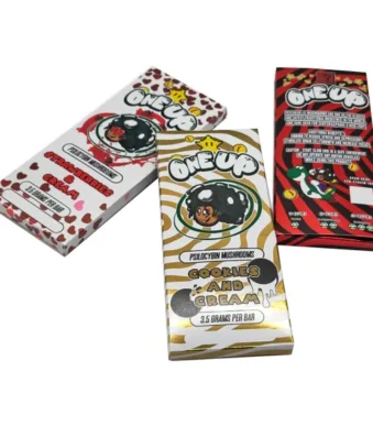 Oneup Strawberries Cream Mushroom Bars